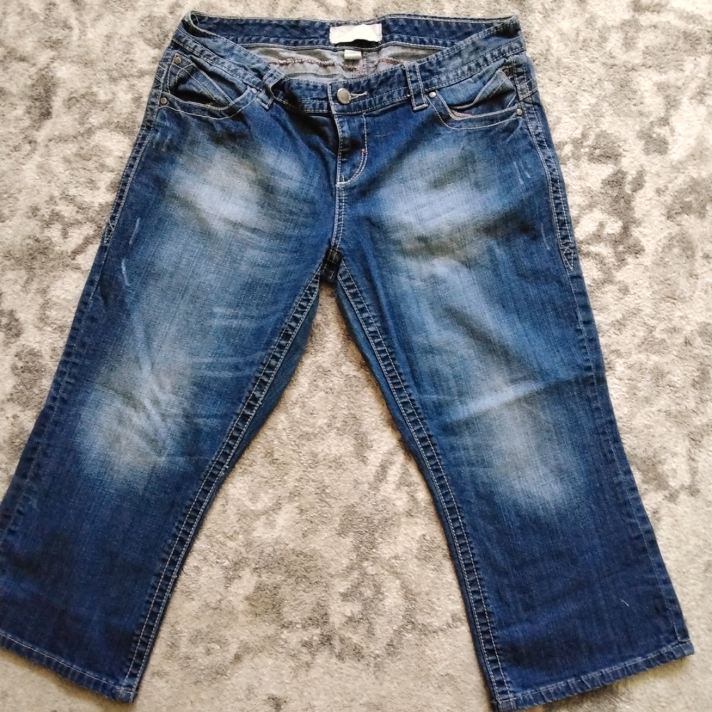 MAURICES CAPRI JEANS 15/16